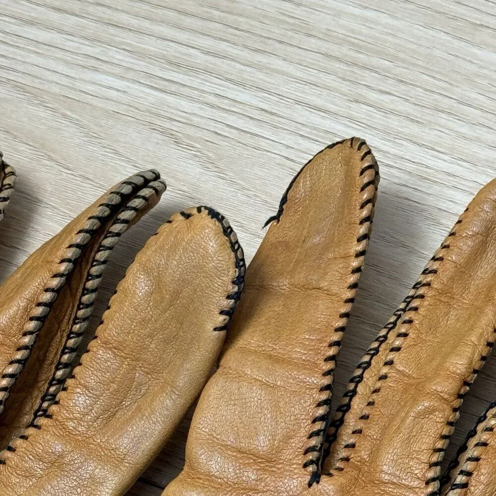 Unbranded vintage deerskin